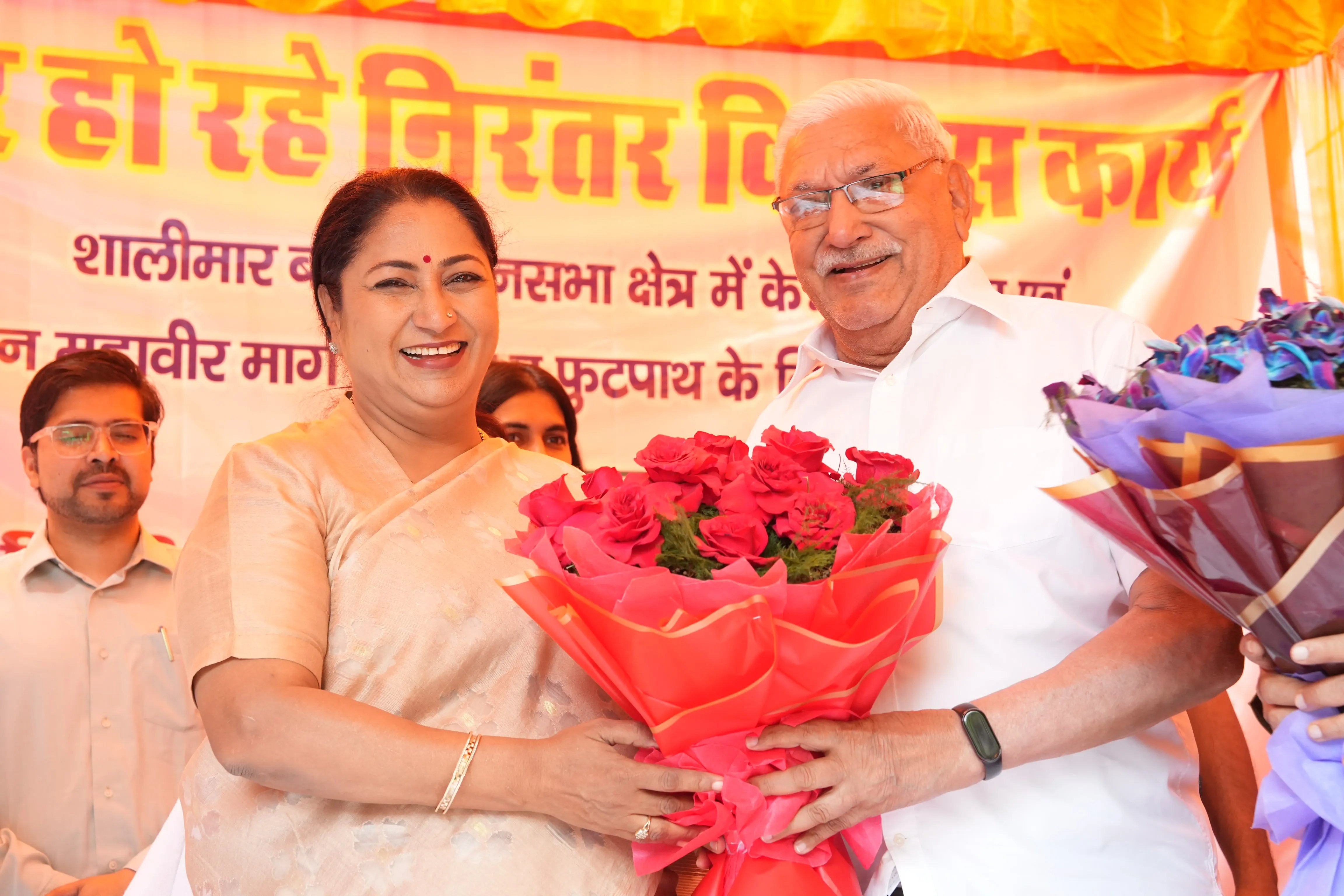 CM Rekha Gupta Inaugurates New Seasonal Drain Construction on KL Bagga Marg and Bhagwan Mahavir Marg