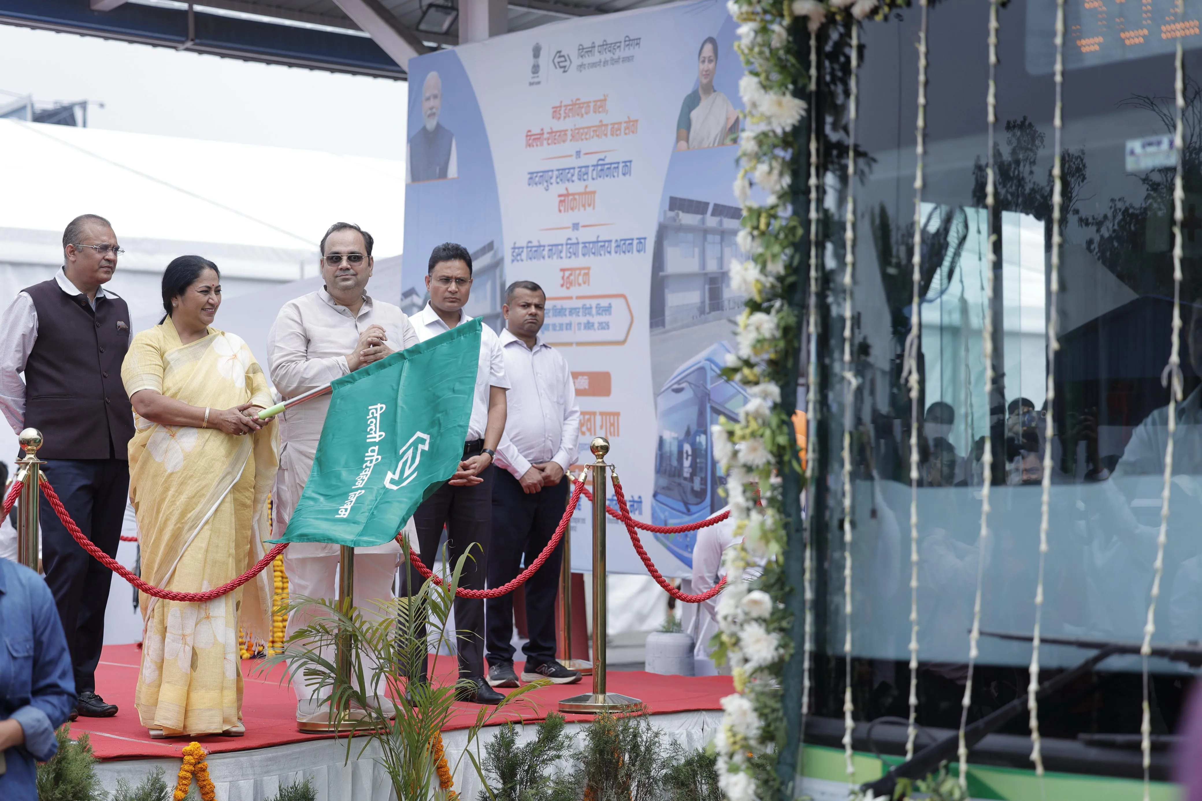 CM Rekha Gupta Flags Off 200 New E-Buses, Launches Delhi-Rohtak Interstate Service as Delhi's total bus  Fleet Crosses 6,300