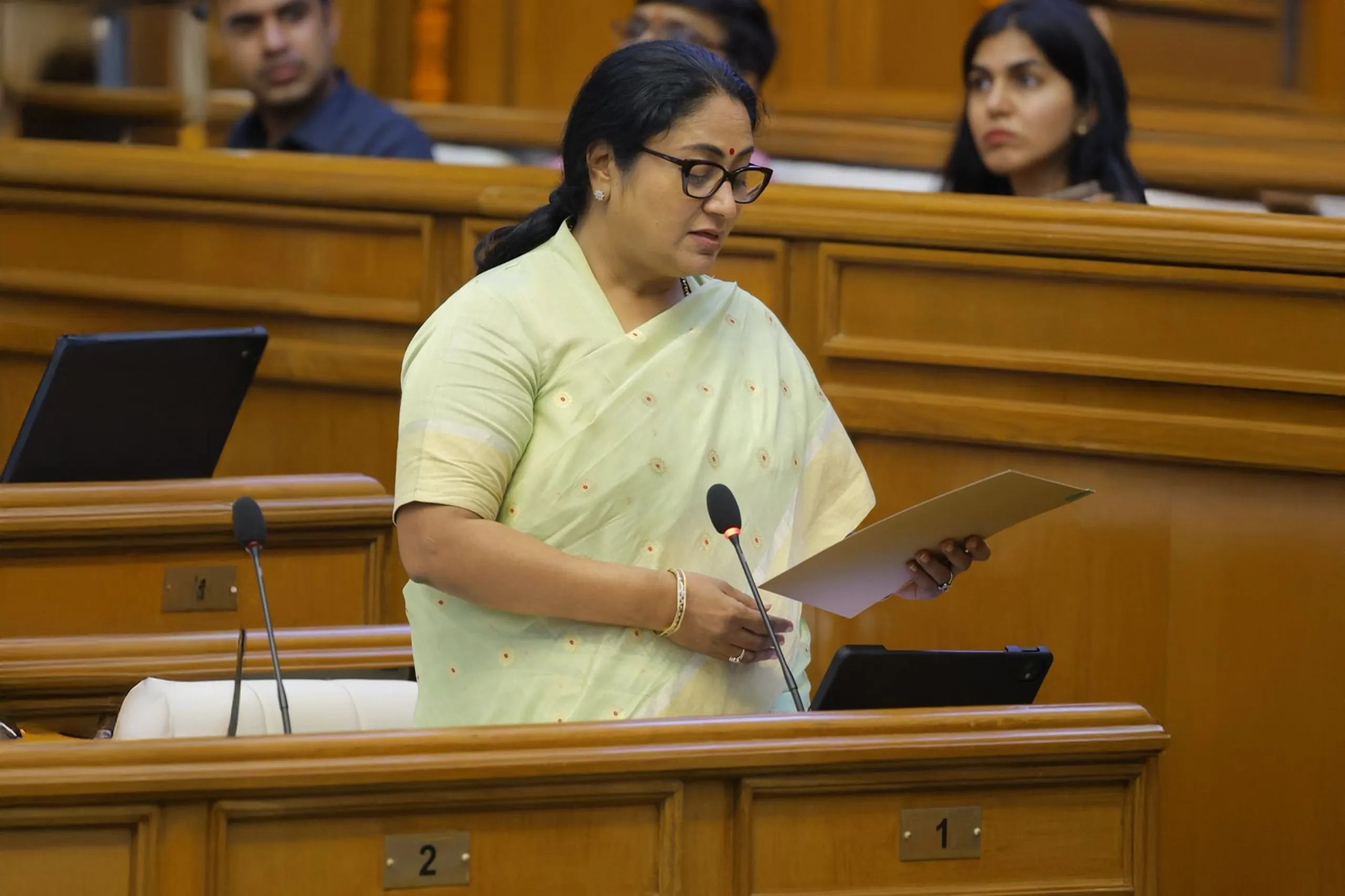 Delhi's Economy Surges to ₹13.27 Lakh Crore with 9.42% Growth: CM Rekha Gupta Presents Economic Survey