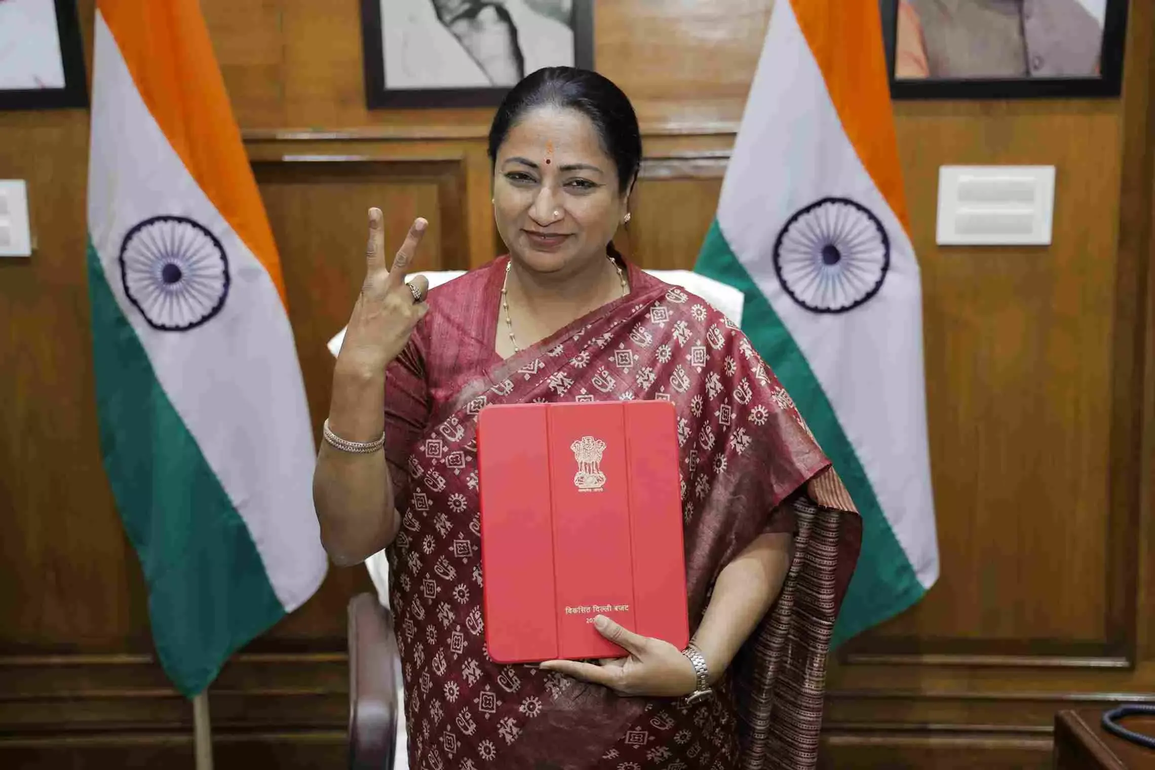 Delhi’s Historic ₹1 Lakh Crore Budget